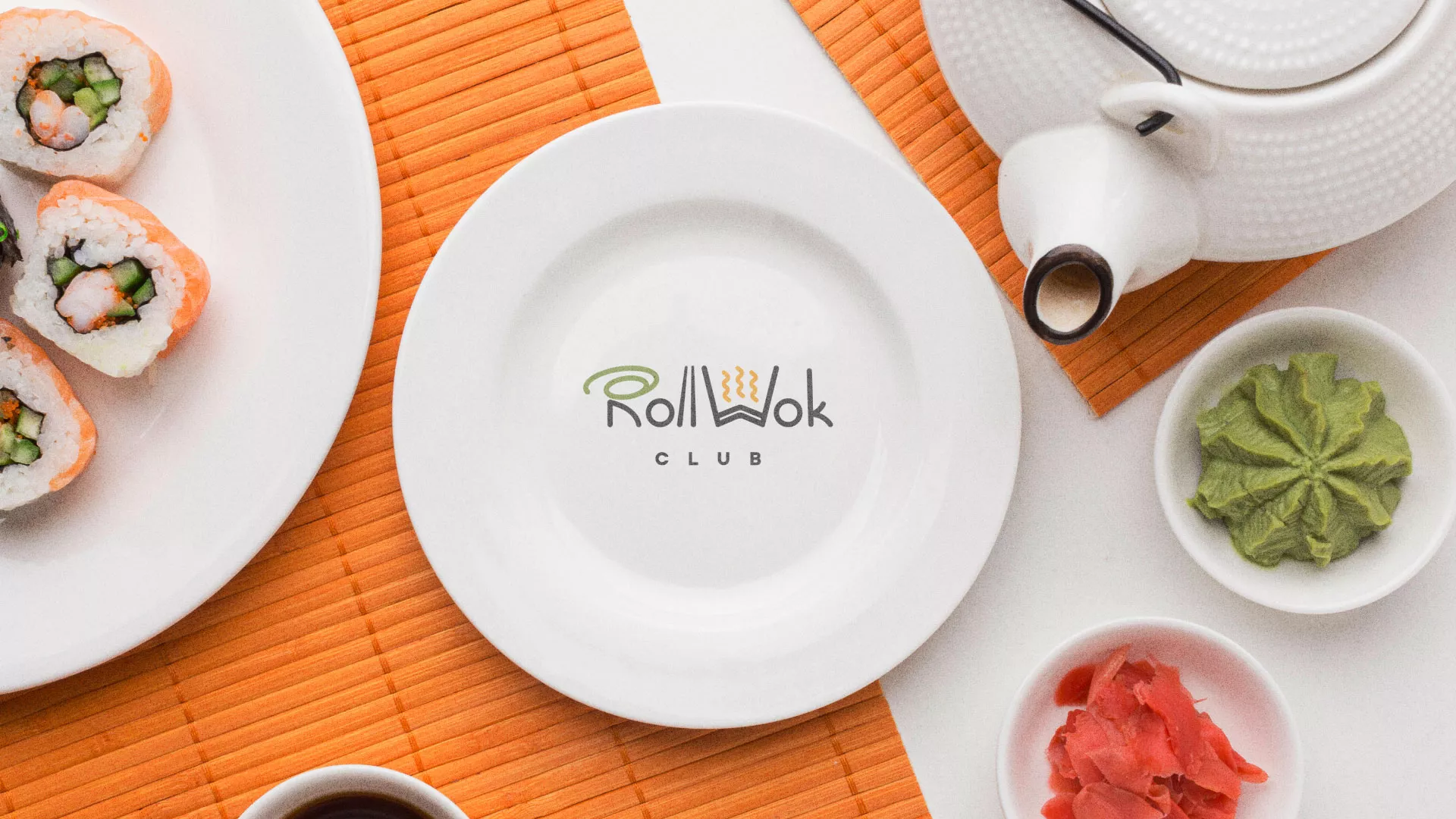Разработка логотипа и фирменного стиля суши-бара «Roll Wok Club» в Дубовке
